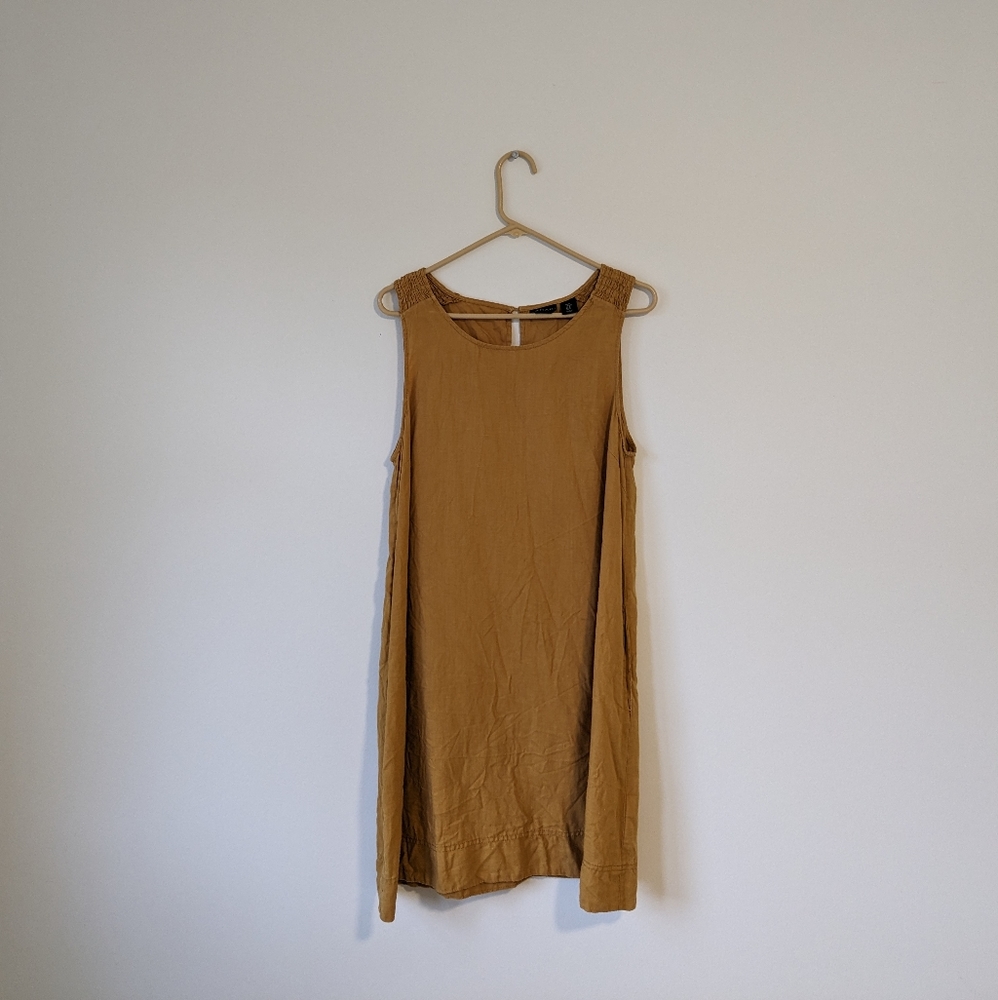 Midi linen dress